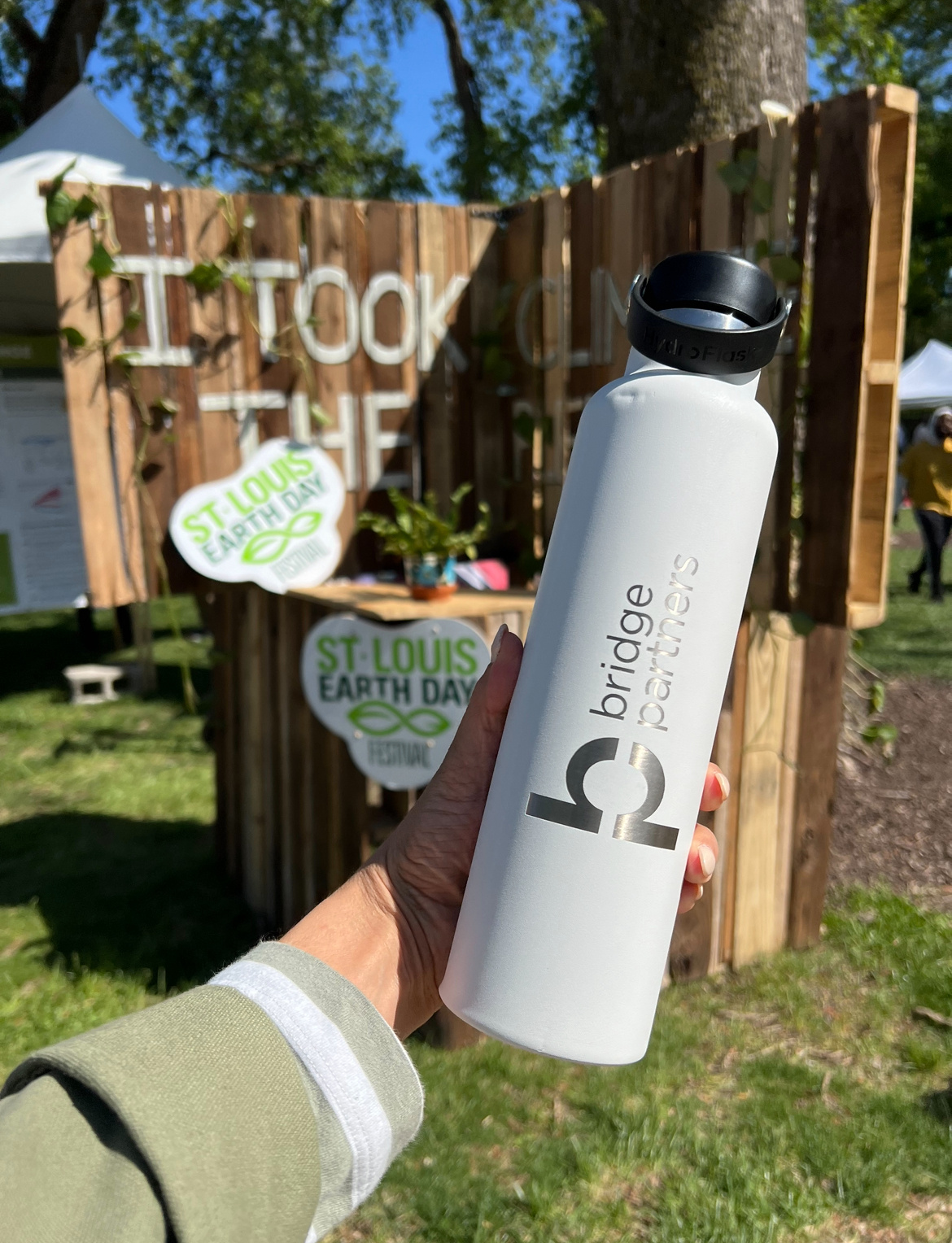 st louis earth day water bottle